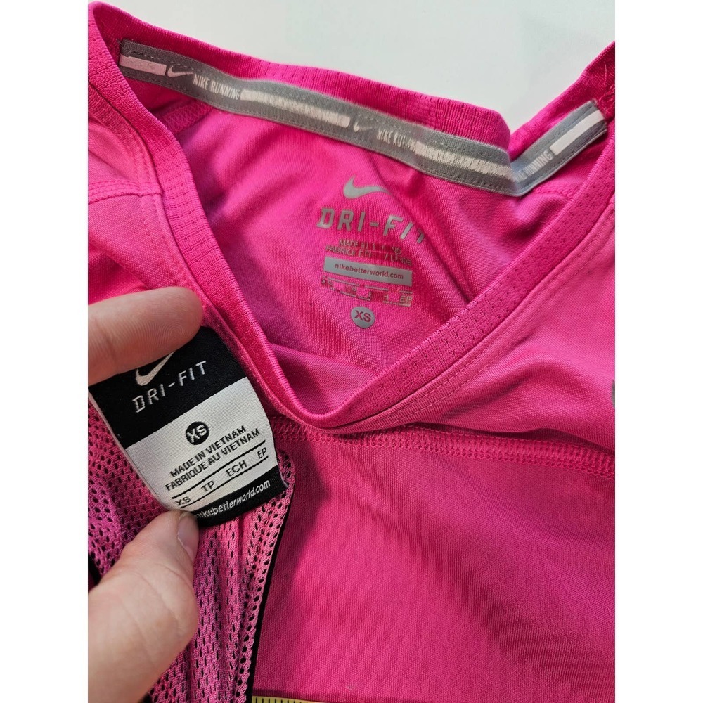 Lot of 2 XS hot pink activewear tops running workout # - Picture 3 of 5